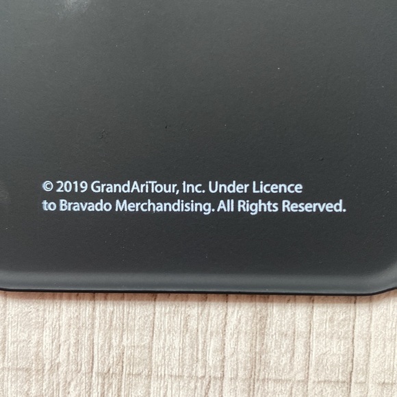 NWOT ariana grande 7 rings phone case - Picture 3 of 3